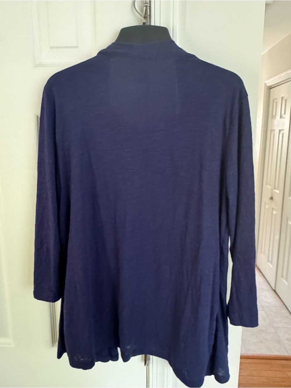 White Stag Women’s L Mock Layer Cardigan Navy Blue Paisley Print 2-in-1 Top NWOT - Picture 4 of 11